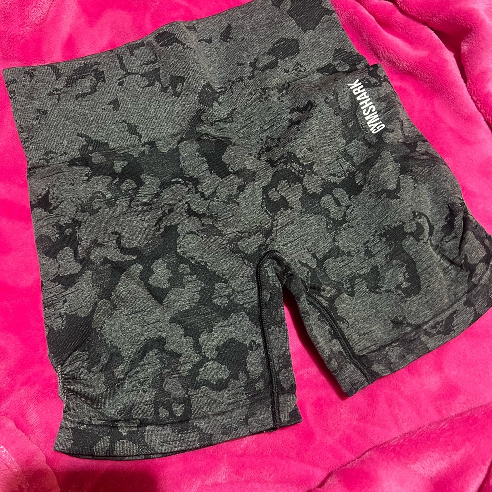 Gymshark Black and Gray Patterned Shorts Small